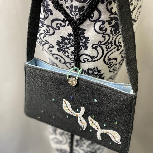 PATCH shoulder bag. - Picture 4 of 7